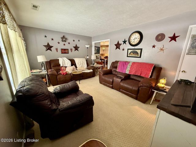 320 Sequoia Dr, Leitchfield, KY 42754