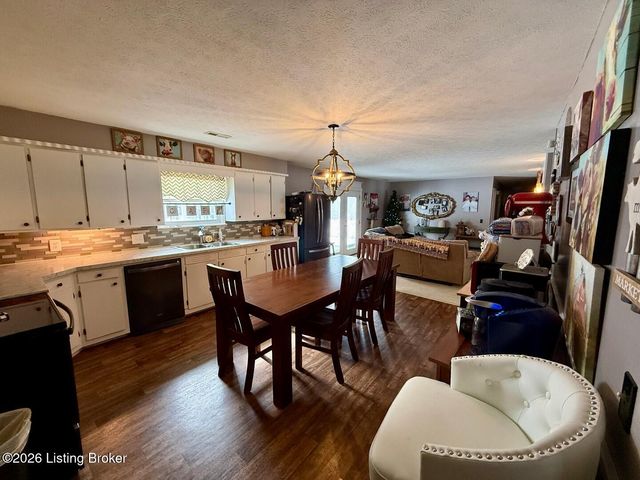 320 Sequoia Dr, Leitchfield, KY 42754