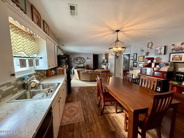 320 Sequoia Dr, Leitchfield, KY 42754