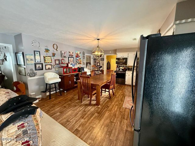 320 Sequoia Dr, Leitchfield, KY 42754