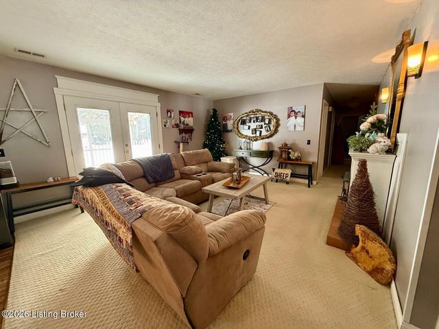 320 Sequoia Dr, Leitchfield, KY 42754