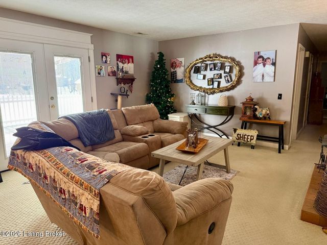 320 Sequoia Dr, Leitchfield, KY 42754