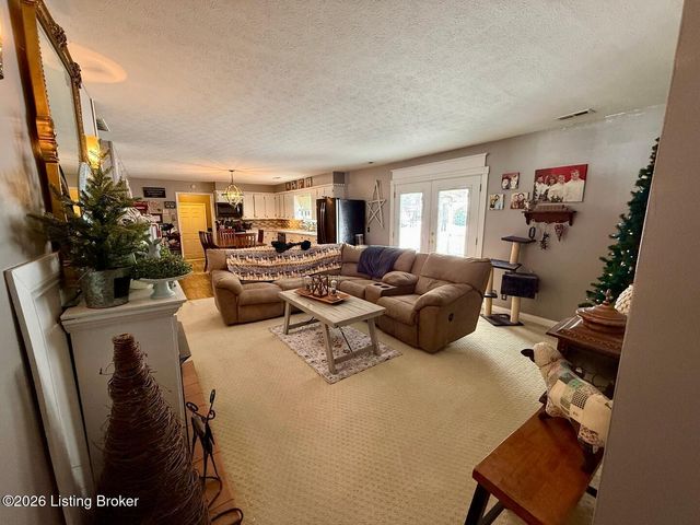 320 Sequoia Dr, Leitchfield, KY 42754