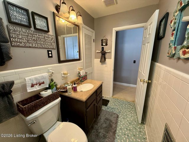 320 Sequoia Dr, Leitchfield, KY 42754