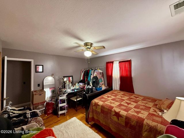 320 Sequoia Dr, Leitchfield, KY 42754