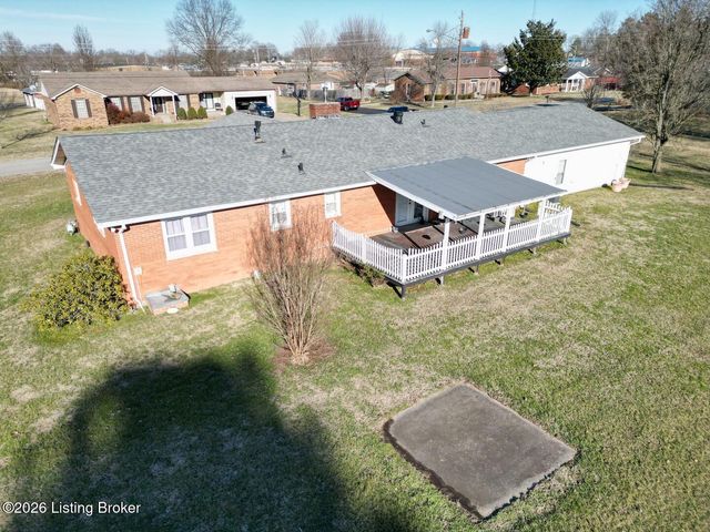 320 Sequoia Dr, Leitchfield, KY 42754