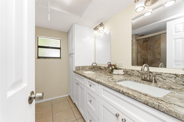 285 S OXFORD DRIVE, Englewood, FL 34223