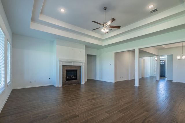 11903 Oakwood Dr, Mont Belvieu, TX 77535