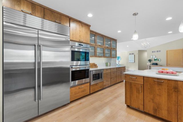 9345 N Thrush LANE, Bayside, WI 53217
