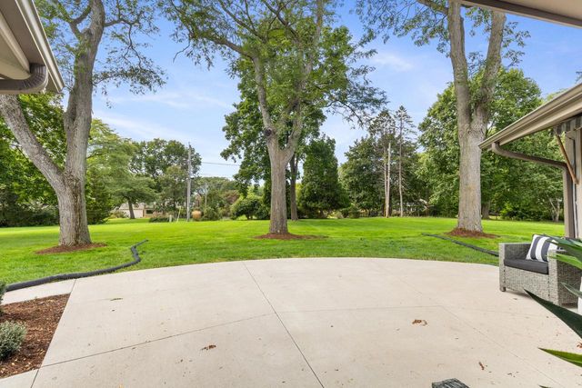 9345 N Thrush LANE, Bayside, WI 53217
