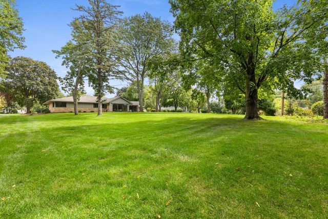 9345 N Thrush LANE, Bayside, WI 53217