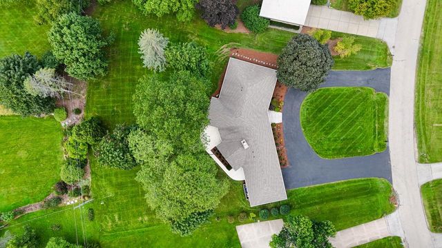 9345 N Thrush LANE, Bayside, WI 53217