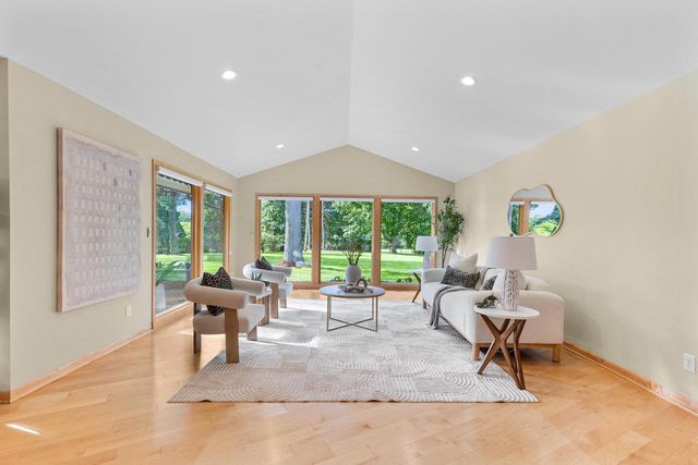 9345 N Thrush LANE, Bayside, WI 53217
