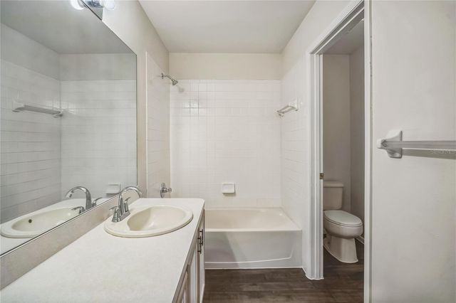 523 KENSINGTON LAKE N, Brandon, FL 33511