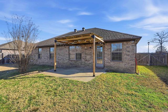 20 Golden Leaf, Greenbrier, AR 72058
