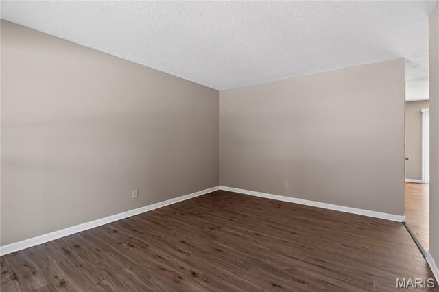 12109 La Padera Lane, St Louis, MO 63033