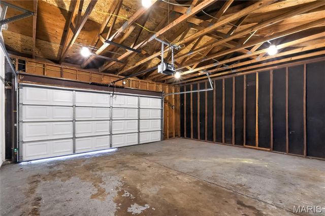 12109 La Padera Lane, St Louis, MO 63033