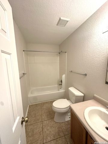 9103 Centro Grande, San Antonio, TX 78245