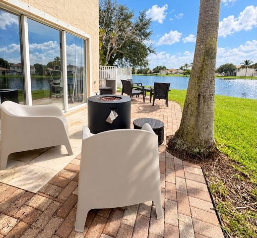 17082 NW 22ND Street, Pembroke Pines, FL 33028