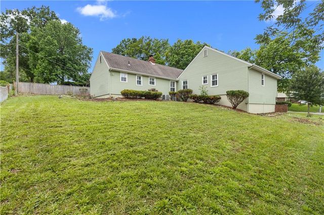 10401 Askew Avenue, Kansas City, MO 64137