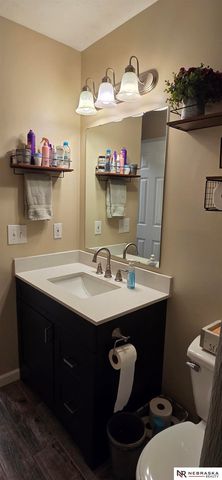 6139 NW 10th Street, Lincoln, NE 68521