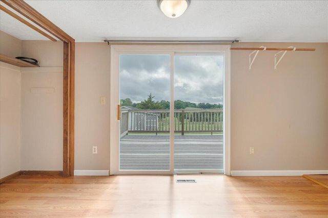 193 Simmons Creek RD, Union Hall, VA 24176