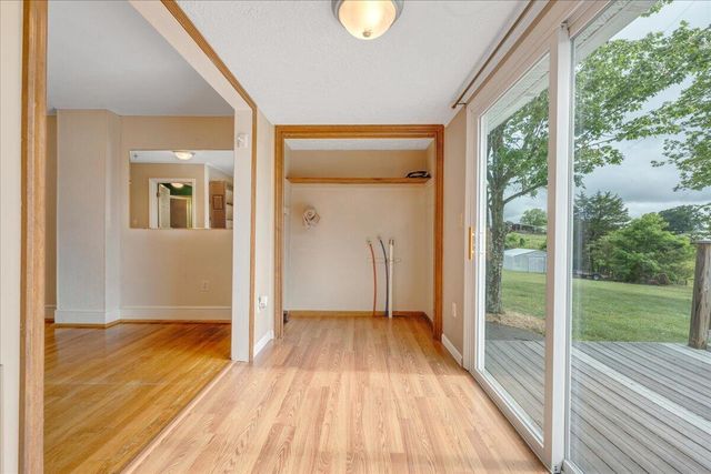 193 Simmons Creek RD, Union Hall, VA 24176