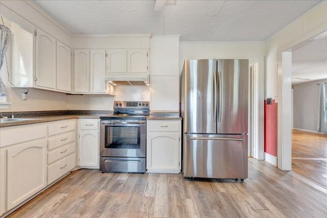 193 Simmons Creek RD, Union Hall, VA 24176