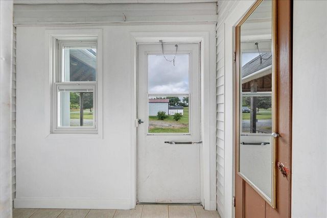 193 Simmons Creek RD, Union Hall, VA 24176