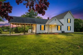 193 Simmons Creek RD, Union Hall, VA 24176