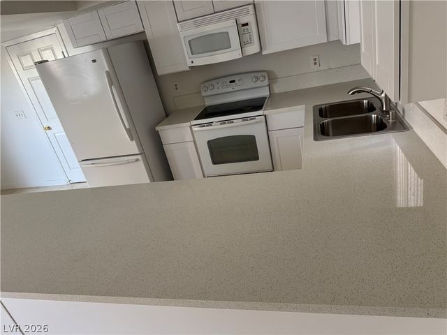 4320 Sanderling Circle 95, Las Vegas, NV 89103
