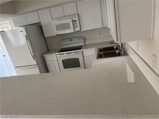 4320 Sanderling Circle 95, Las Vegas, NV 89103