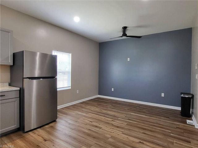 12 Forest Hill Road, Lexington, NC 27295
