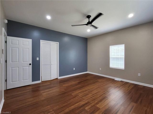 12 Forest Hill Road, Lexington, NC 27295