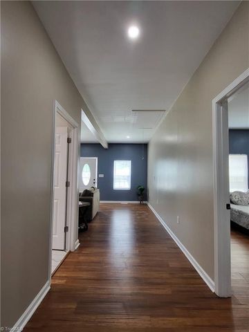 12 Forest Hill Road, Lexington, NC 27295