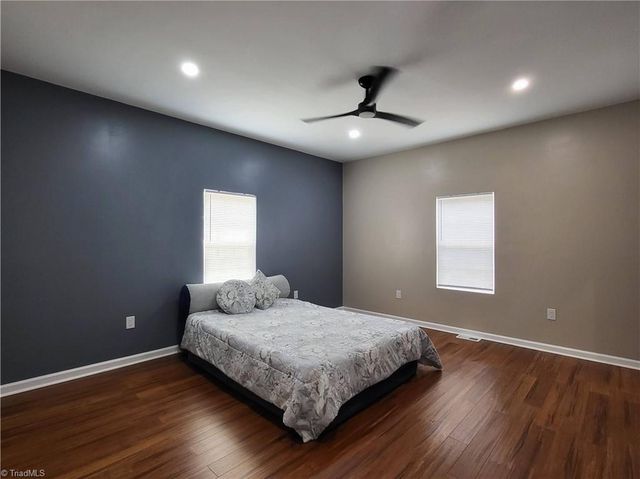 12 Forest Hill Road, Lexington, NC 27295