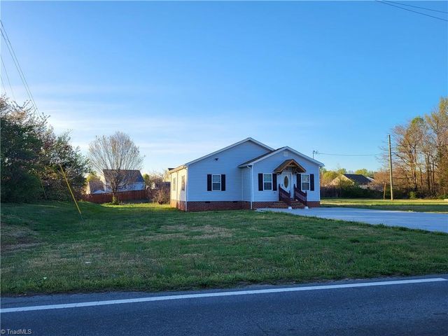 12 Forest Hill Road, Lexington, NC 27295