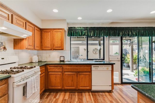 702 Knollwood Lane, San Dimas, CA 91773