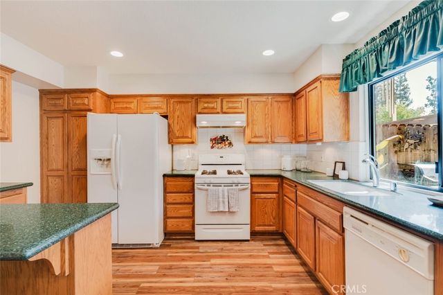 702 Knollwood Lane, San Dimas, CA 91773