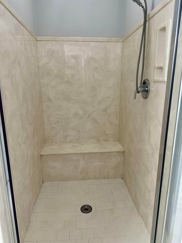 1147 W CORTONA CIR, Memphis, TN 38018