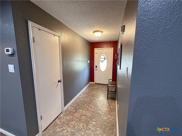 908 Indian Trail, Harker Heights, TX 76548