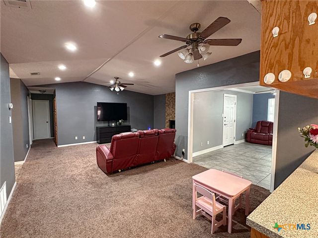 908 Indian Trail, Harker Heights, TX 76548