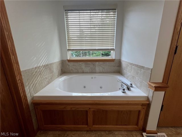4094 Turnberry Drive, Medina, OH 44256