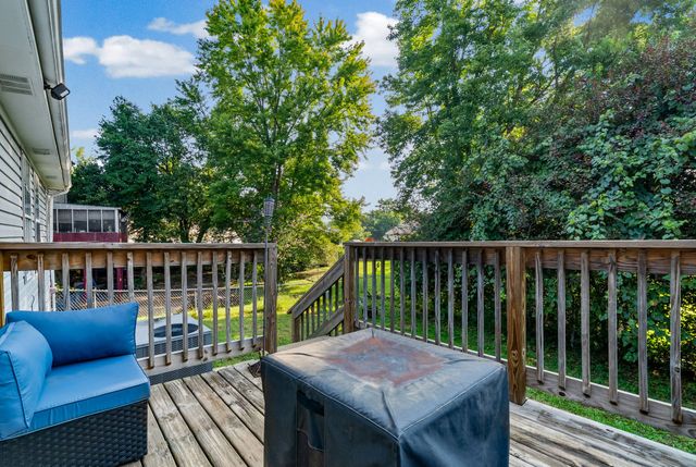 70 Grassmire Dr, Clarksville, TN 37042