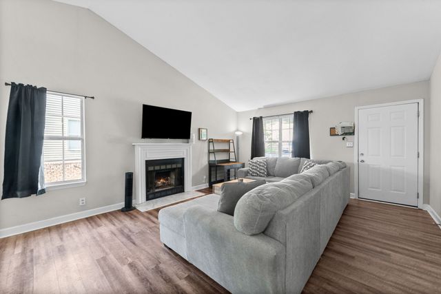 70 Grassmire Dr, Clarksville, TN 37042