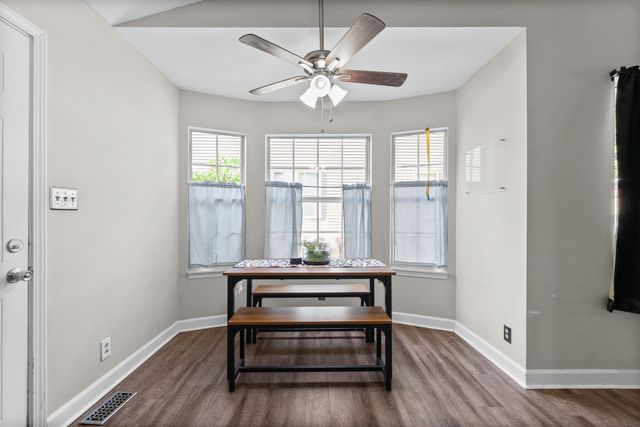 70 Grassmire Dr, Clarksville, TN 37042