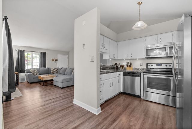 70 Grassmire Dr, Clarksville, TN 37042