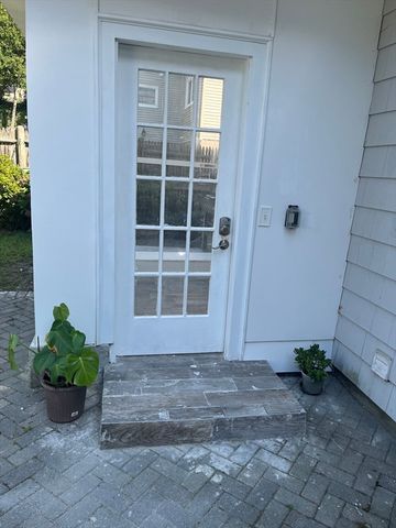 24 Leslie Rd B, Newton, MA 02466
