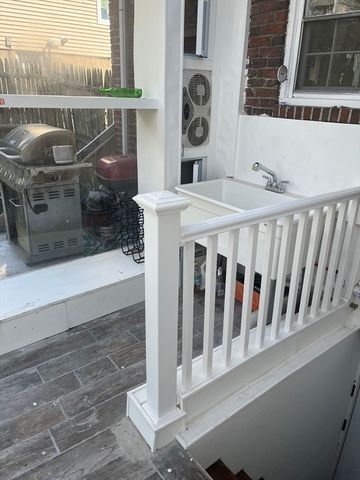 24 Leslie Rd B, Newton, MA 02466