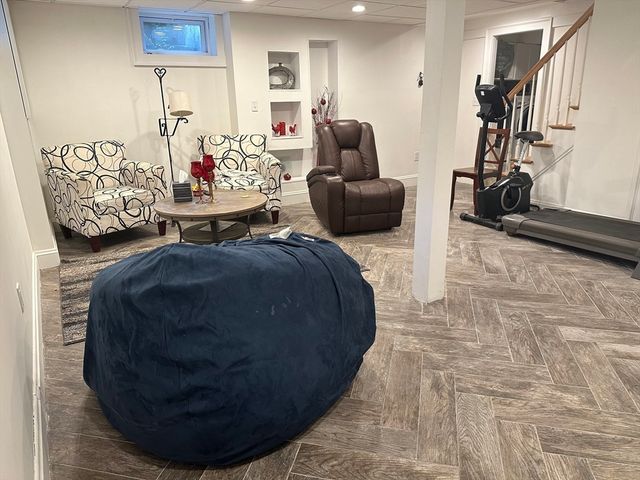24 Leslie Rd B, Newton, MA 02466